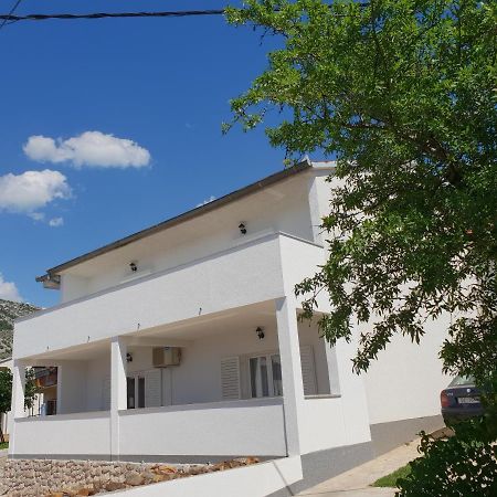 סנג' Apartment Marina מראה חיצוני תמונה