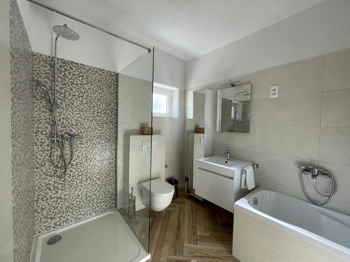 סנג' Apartment Marina מראה חיצוני תמונה